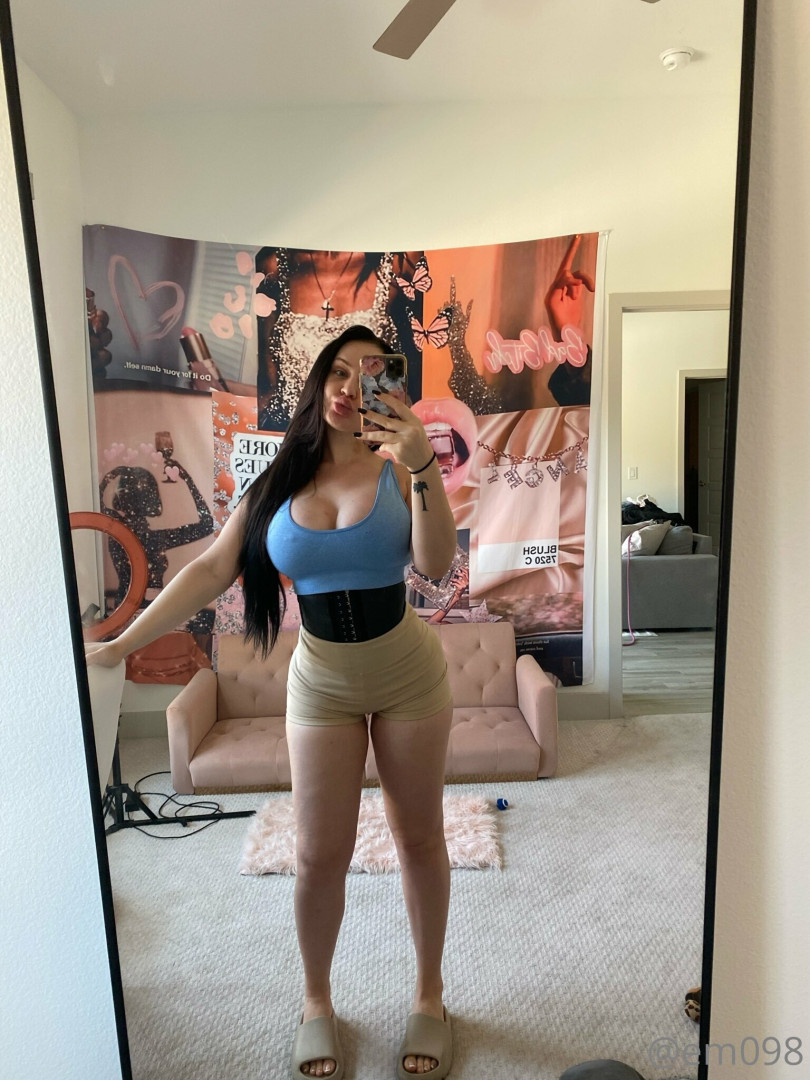 Photo by em098 published on January 16,2024 14:12:07 - BestThots