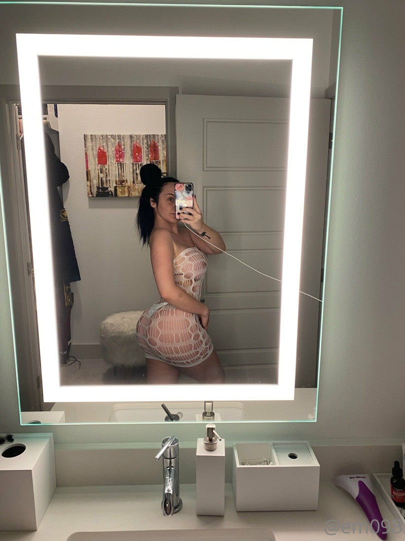 Photo by em098 published on January 16,2024 14:16:01 - BestThots