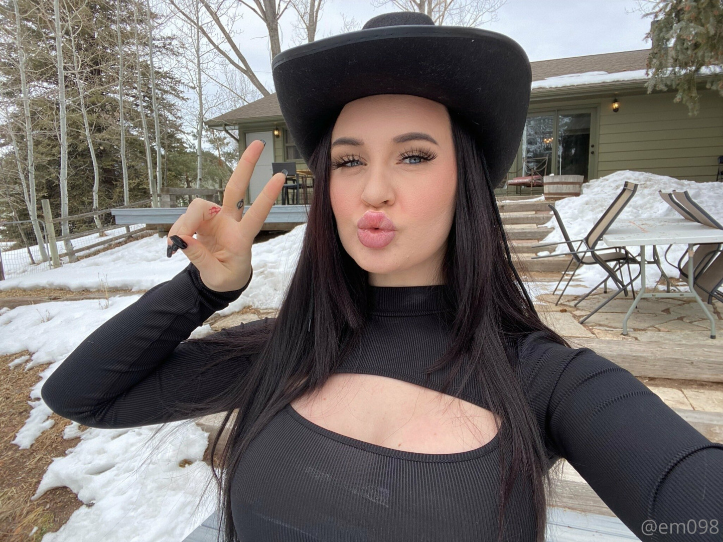 Photo by em098 published on January 16,2024 14:16:55 - BestThots