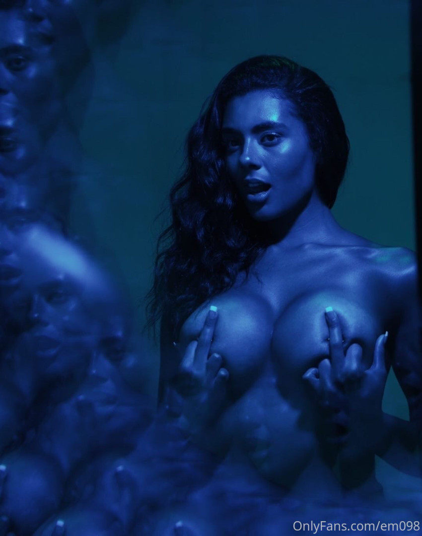 Photo by em098 published on January 16,2024 14:17:01 - BestThots