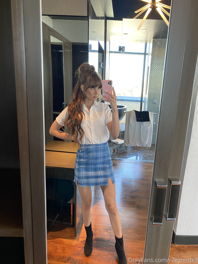 Photo by rileyreidx3 published on October 17,2023 05:29:17 - BestThots