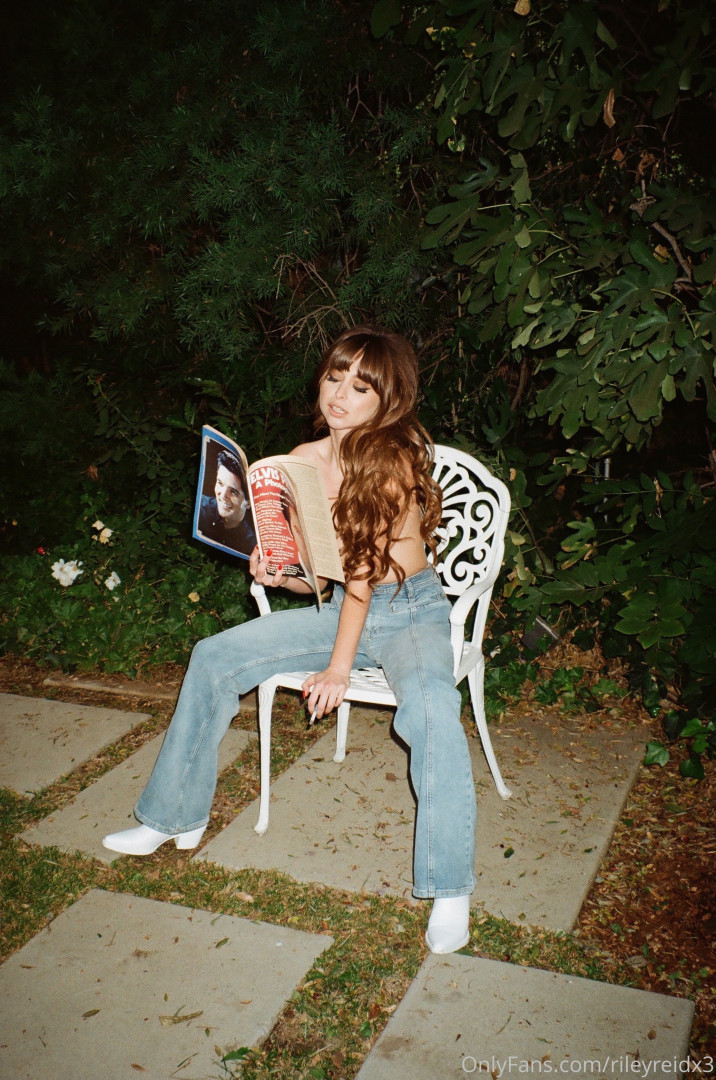 Photo by rileyreidx3 published on October 17,2023 05:41:35 - BestThots