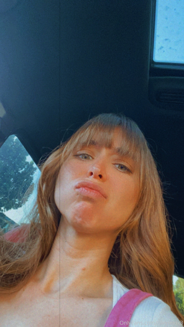 Photo by rileyreidx3 published on October 17,2023 05:47:13 - BestThots