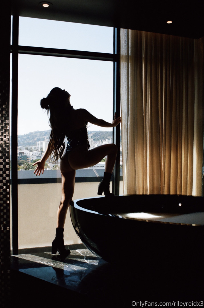 Photo by rileyreidx3 published on October 17,2023 05:50:47 - BestThots