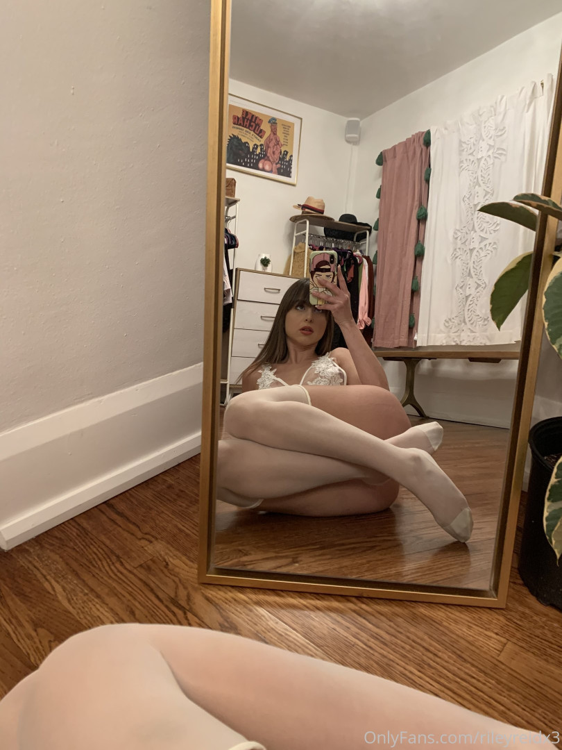 Photo by rileyreidx3 published on October 17,2023 05:53:34 - BestThots