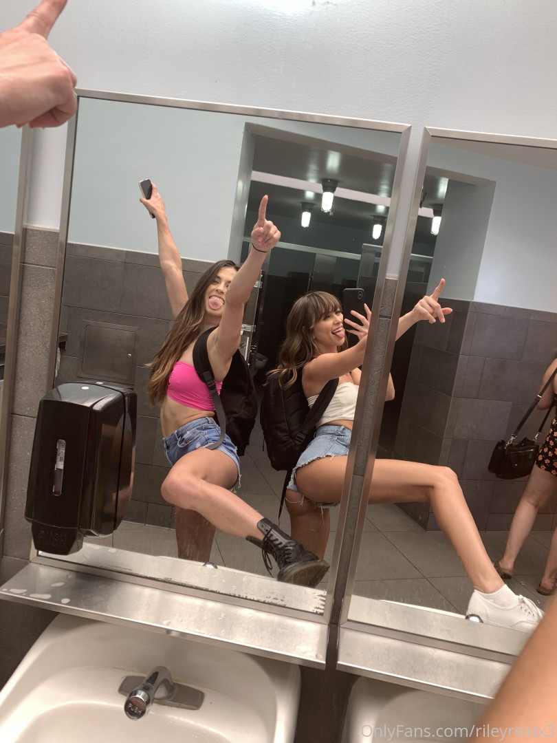 Photo by rileyreidx3 published on October 17,2023 05:54:57 - BestThots