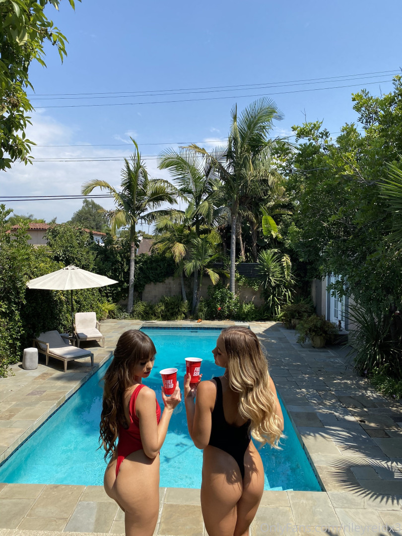 Photo by rileyreidx3 published on October 17,2023 05:56:07 - BestThots