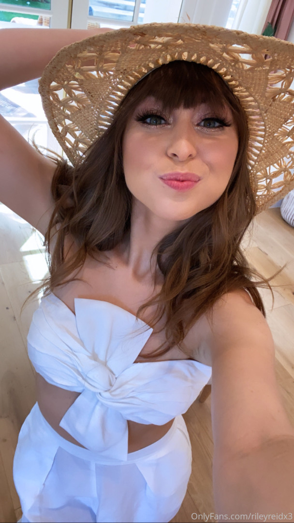 Photo by rileyreidx3 published on October 17,2023 05:56:43 - BestThots