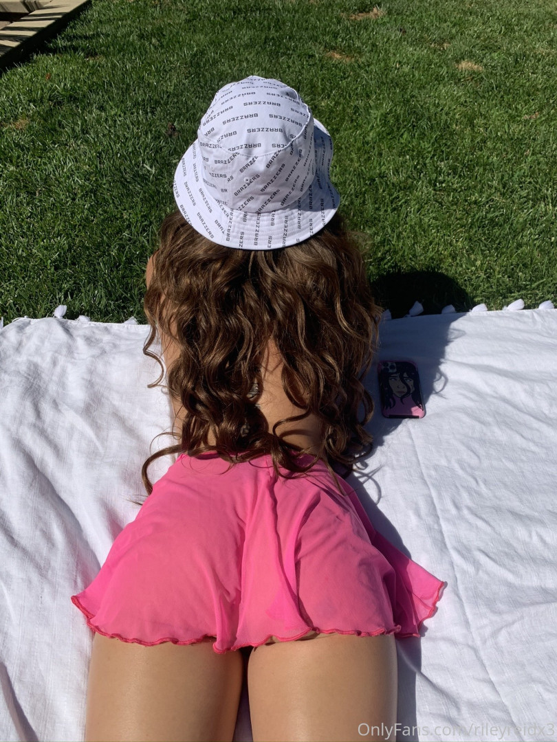 Photo by rileyreidx3 published on October 17,2023 06:01:21 - BestThots