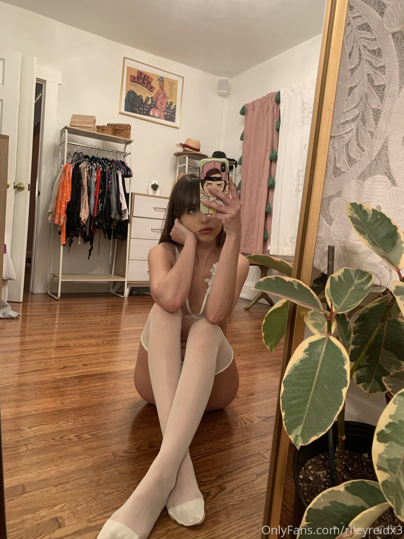 Photo by rileyreidx3 published on October 17,2023 06:02:24 - BestThots