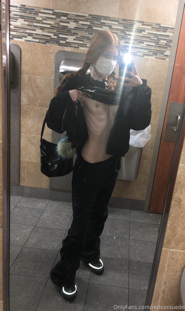 Photo by redxxxsuede published on October 16,2023 17:08:42 - BestThots