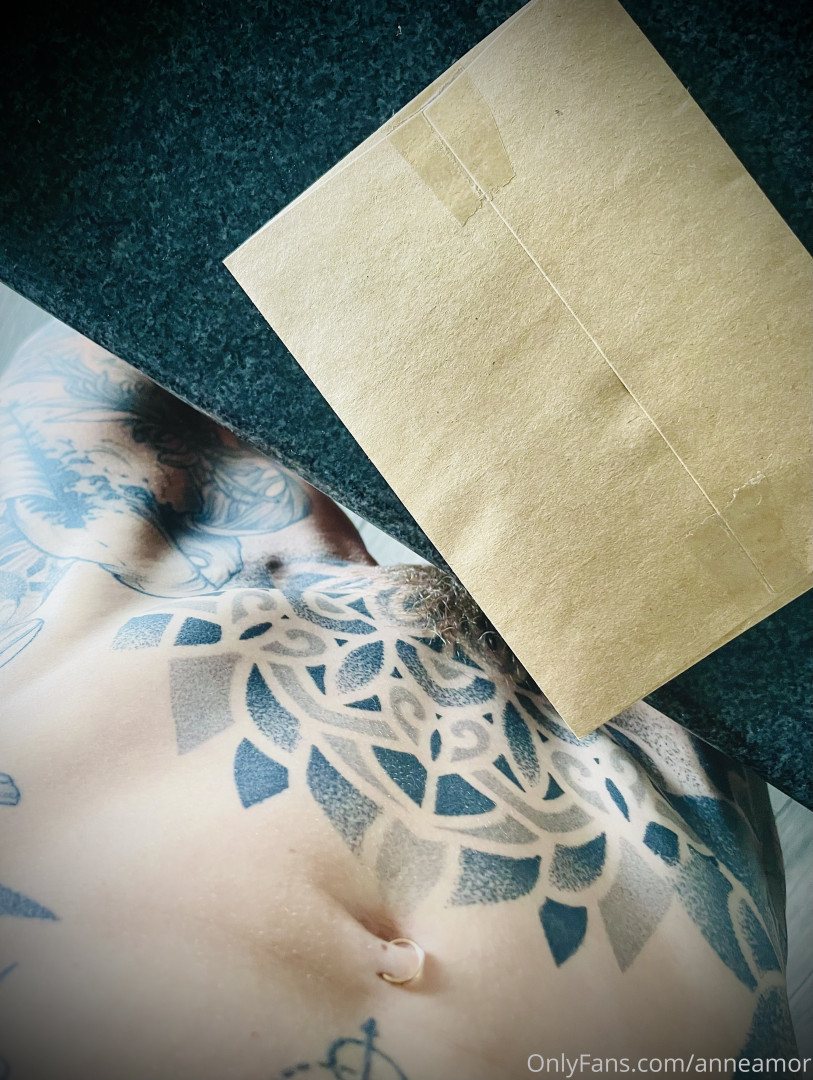 Photo by anneamor published on November 23,2023 02:27:01 - BestThots