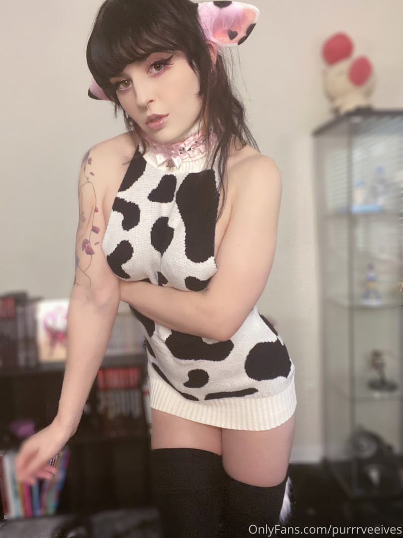 Photo by purrrveeives published on October 12,2023 07:27:56 - BestThots