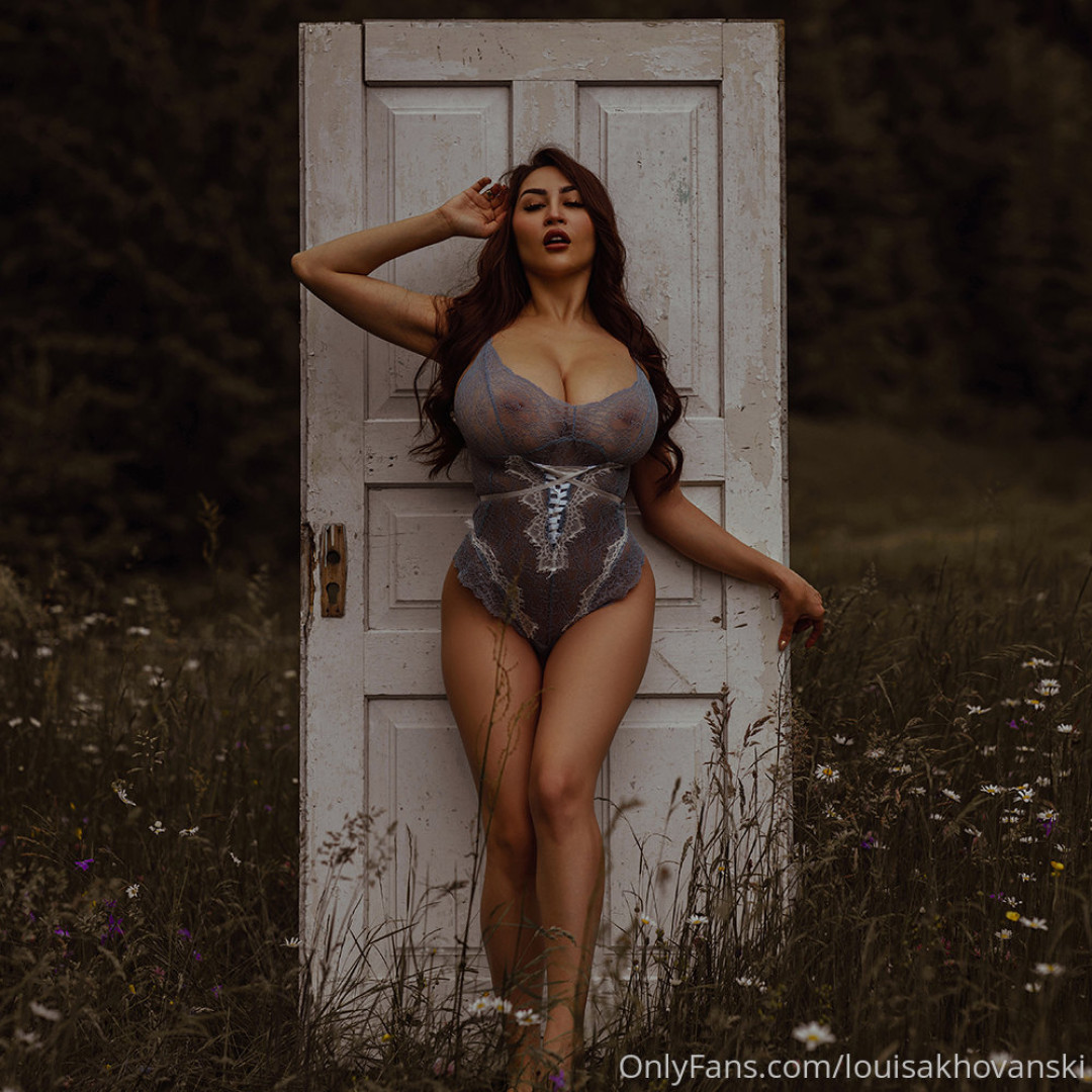 Photo by louisakhovanski published on October 17,2023 03:25:39 - BestThots