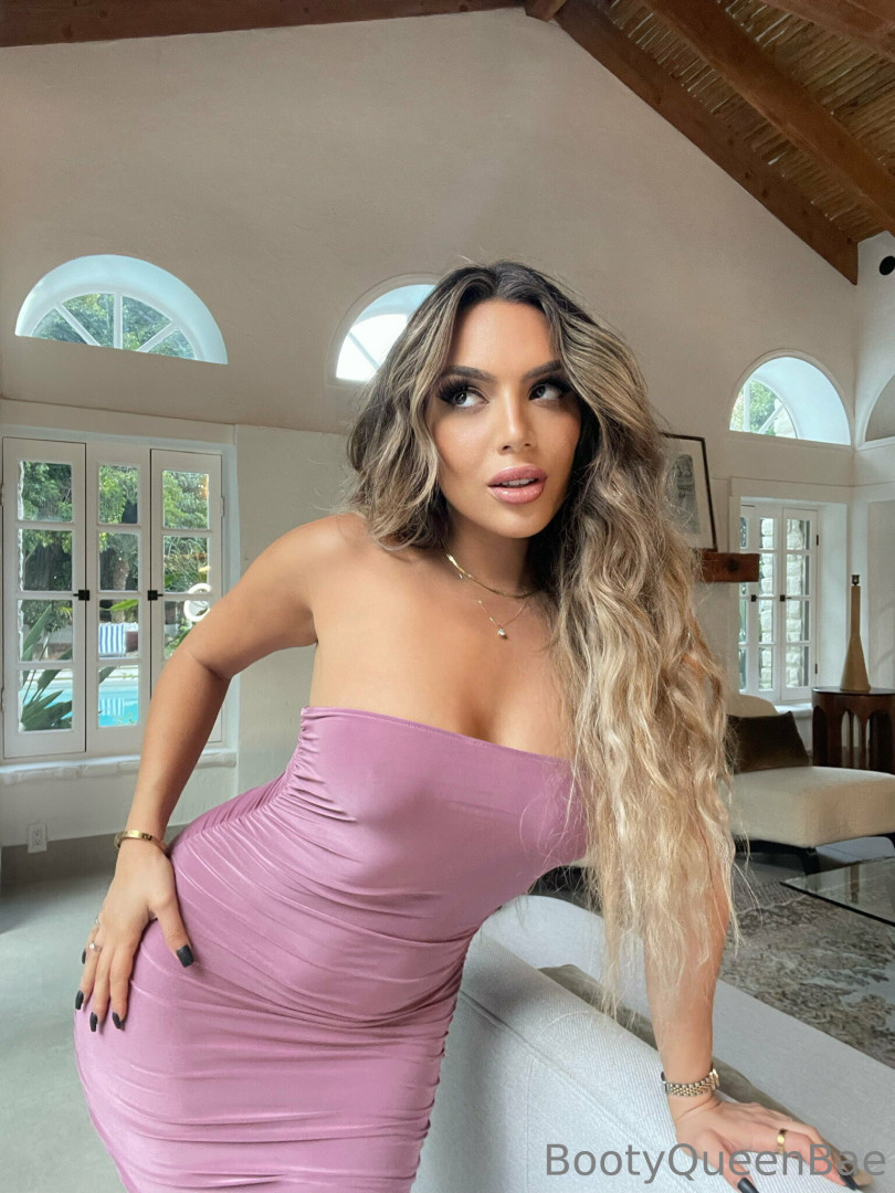 Photo by bootyqueenbae published on December 11,2023 05:26:37 - BestThots