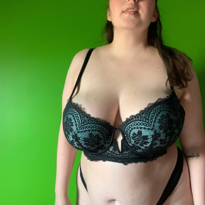 nakedladyy #6241324