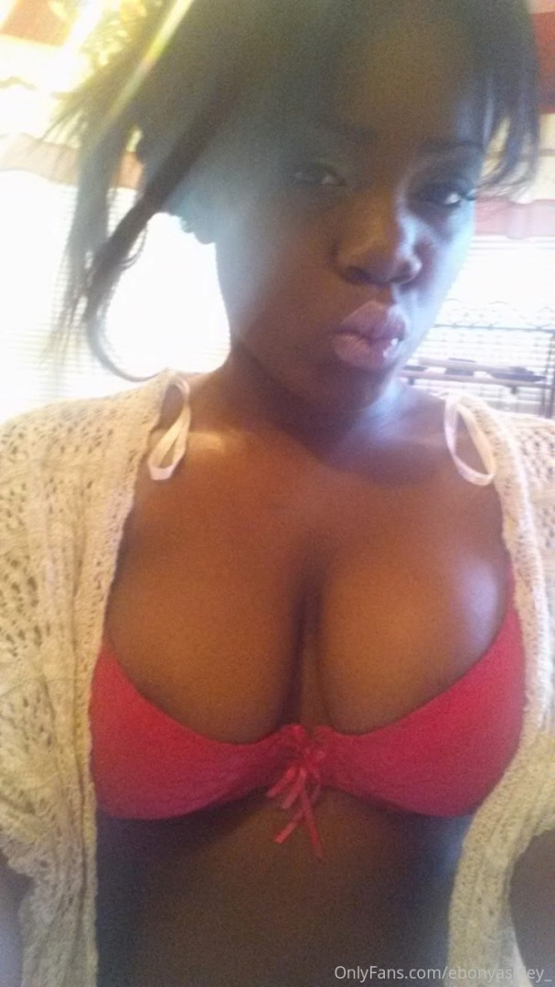 Photo by ebonyashley_ published on January 15,2024 18:35:56 - BestThots