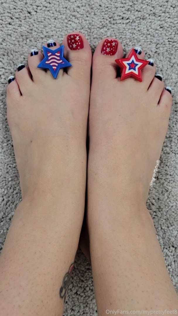 Photo by myprettyfeet8 published on November 6,2023 04:01:04 - BestThots