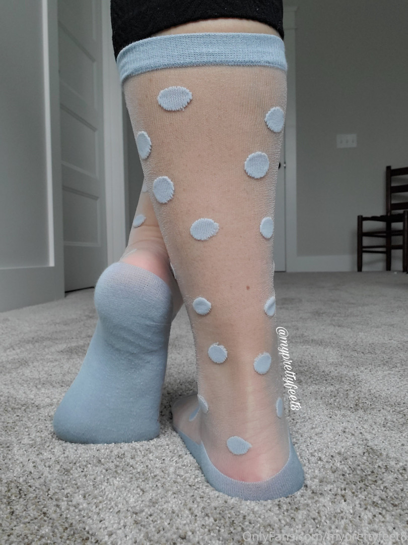 Photo by myprettyfeet8 published on November 6,2023 04:01:55 - BestThots