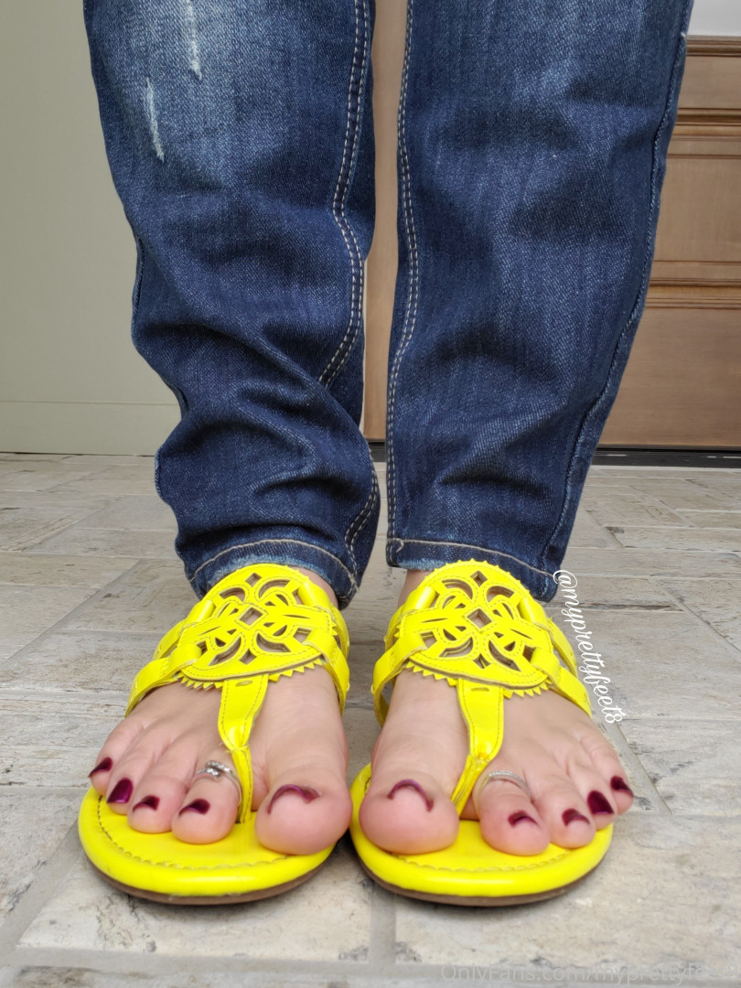Photo by myprettyfeet8 published on November 6,2023 04:04:56 - BestThots