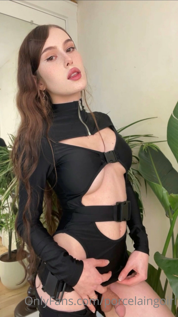 Photo by porcelaingoirl published on July 28,2023 19:10:38 - BestThots