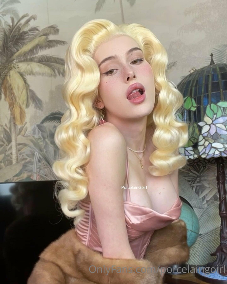 Photo by porcelaingoirl published on July 28,2023 19:11:39 - BestThots