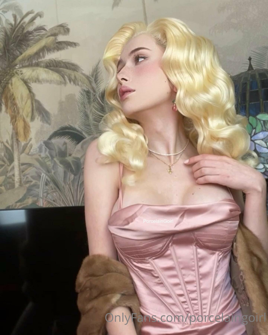 Photo by porcelaingoirl published on July 28,2023 19:11:42 - BestThots