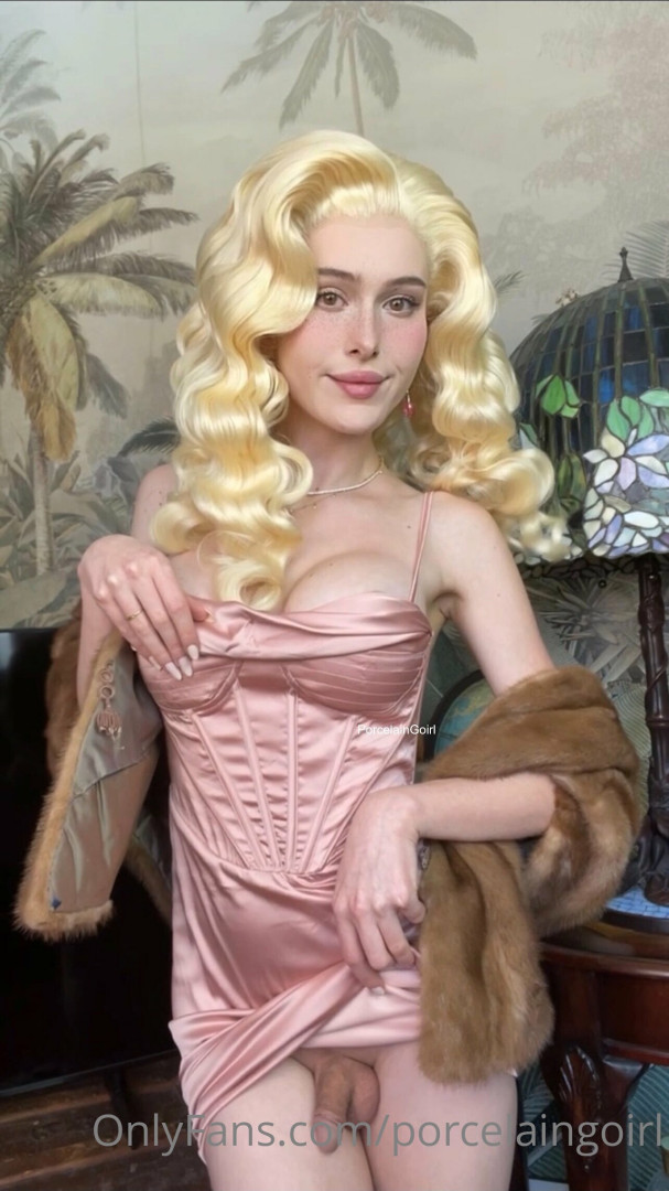 Photo by porcelaingoirl published on July 28,2023 19:11:54 - BestThots