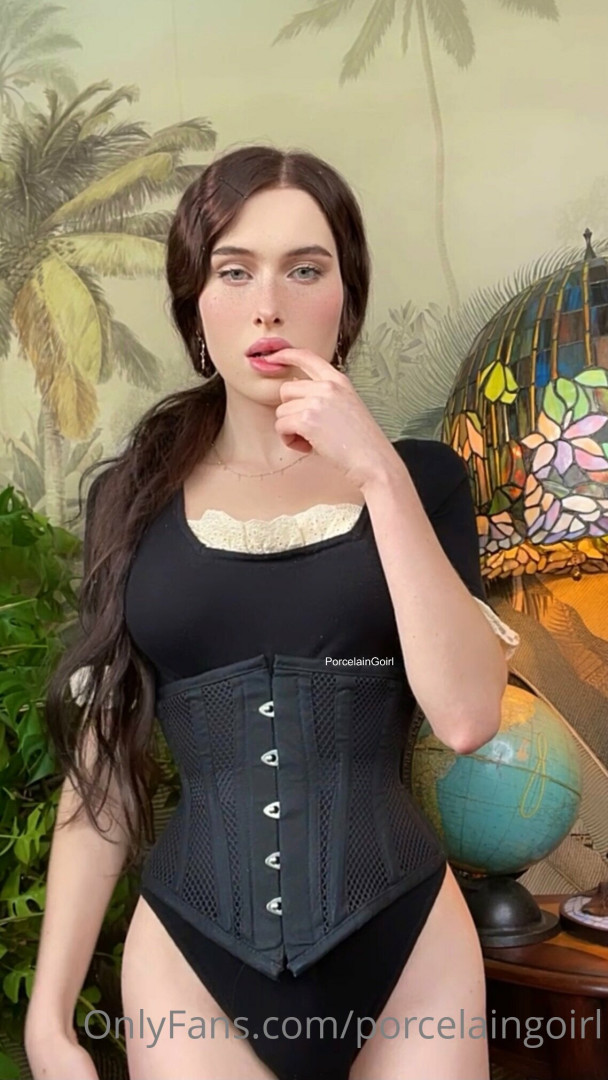 Photo by porcelaingoirl published on July 28,2023 19:20:48 - BestThots