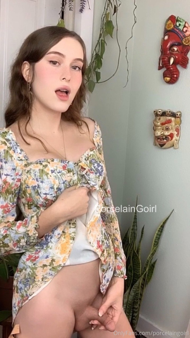 Photo by porcelaingoirl published on July 28,2023 19:31:36 - BestThots