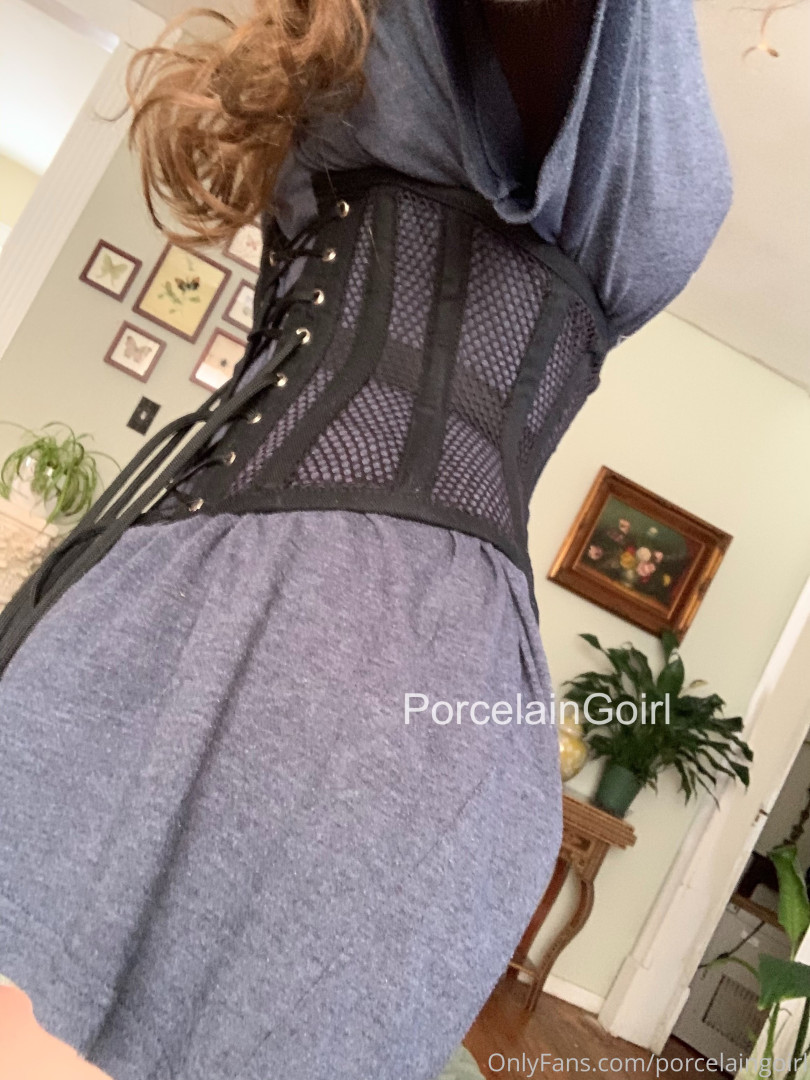 Photo by porcelaingoirl published on July 28,2023 19:35:06 - BestThots
