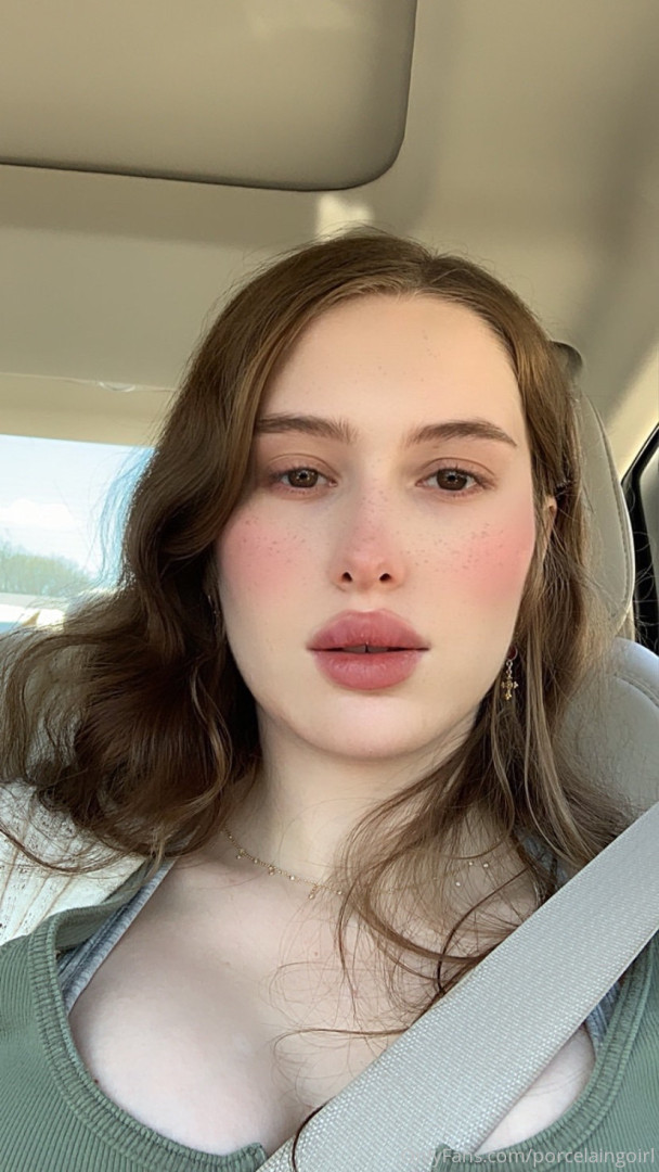 Photo by porcelaingoirl published on July 28,2023 19:36:48 - BestThots