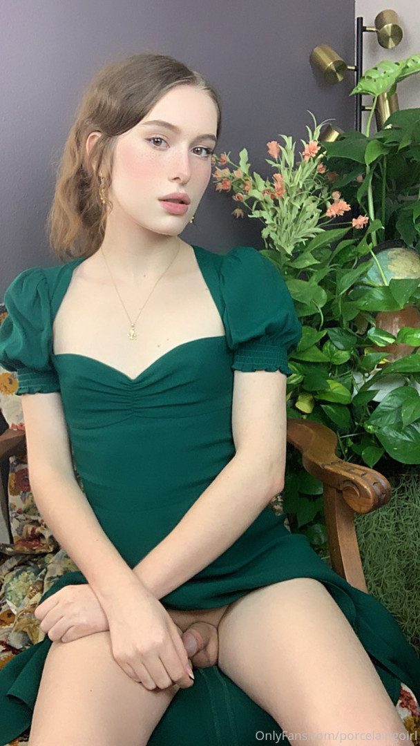 Photo by porcelaingoirl published on July 28,2023 19:38:39 - BestThots