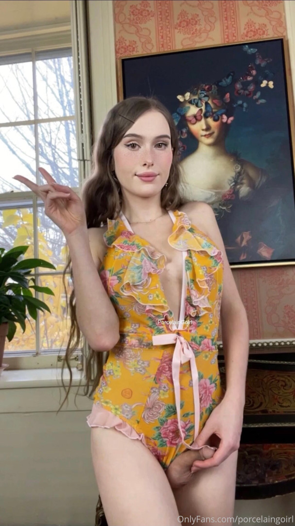 Photo by porcelaingoirl published on July 28,2023 19:41:00 - BestThots