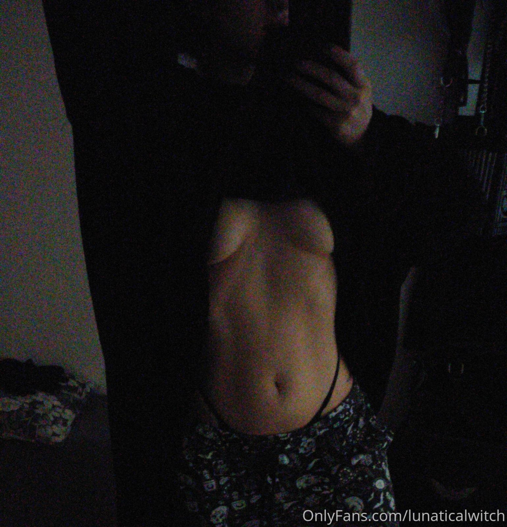Photo by lunaticalwitch published on October 14,2023 01:06:45 - BestThots