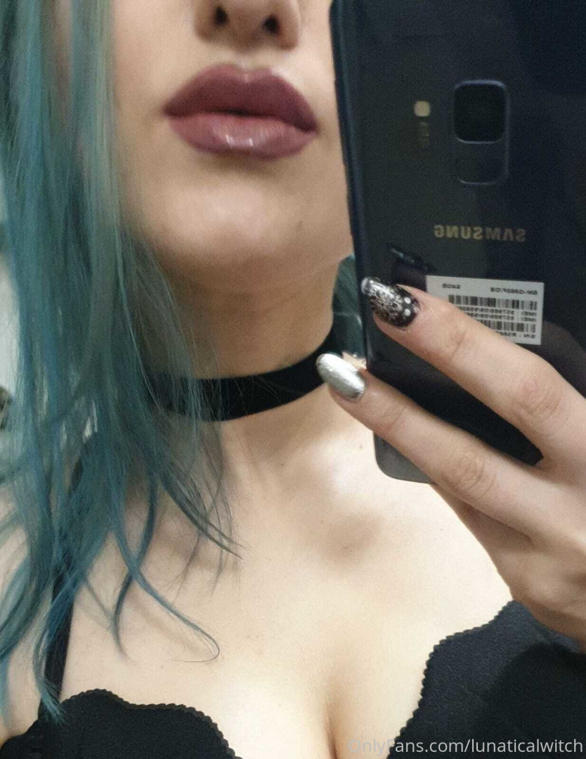 Photo by lunaticalwitch published on October 14,2023 01:31:26 - BestThots