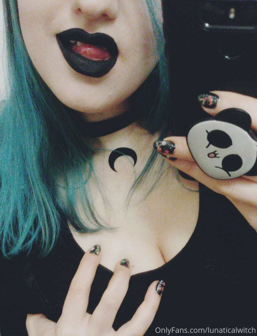 Photo by lunaticalwitch published on October 14,2023 02:30:05 - BestThots