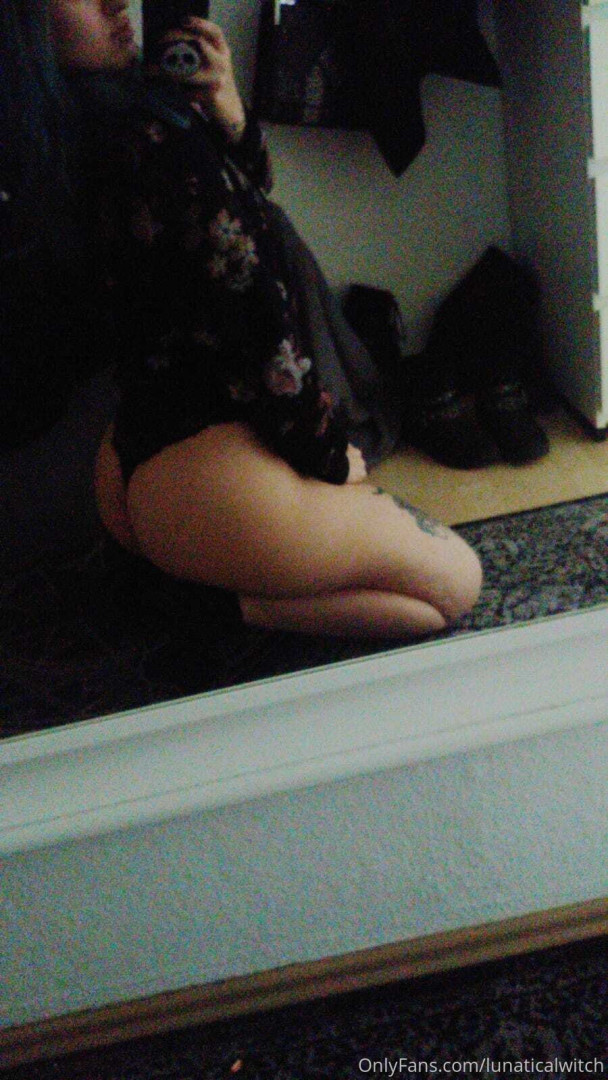 Photo by lunaticalwitch published on October 14,2023 18:38:42 - BestThots