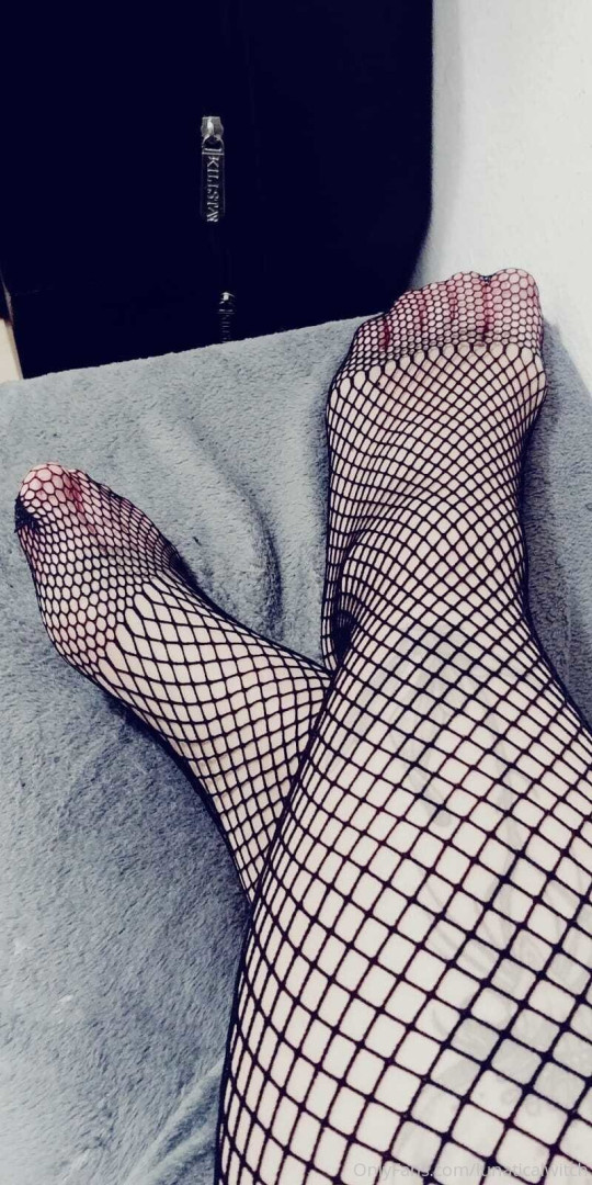 Photo by lunaticalwitch published on October 14,2023 19:36:14 - BestThots