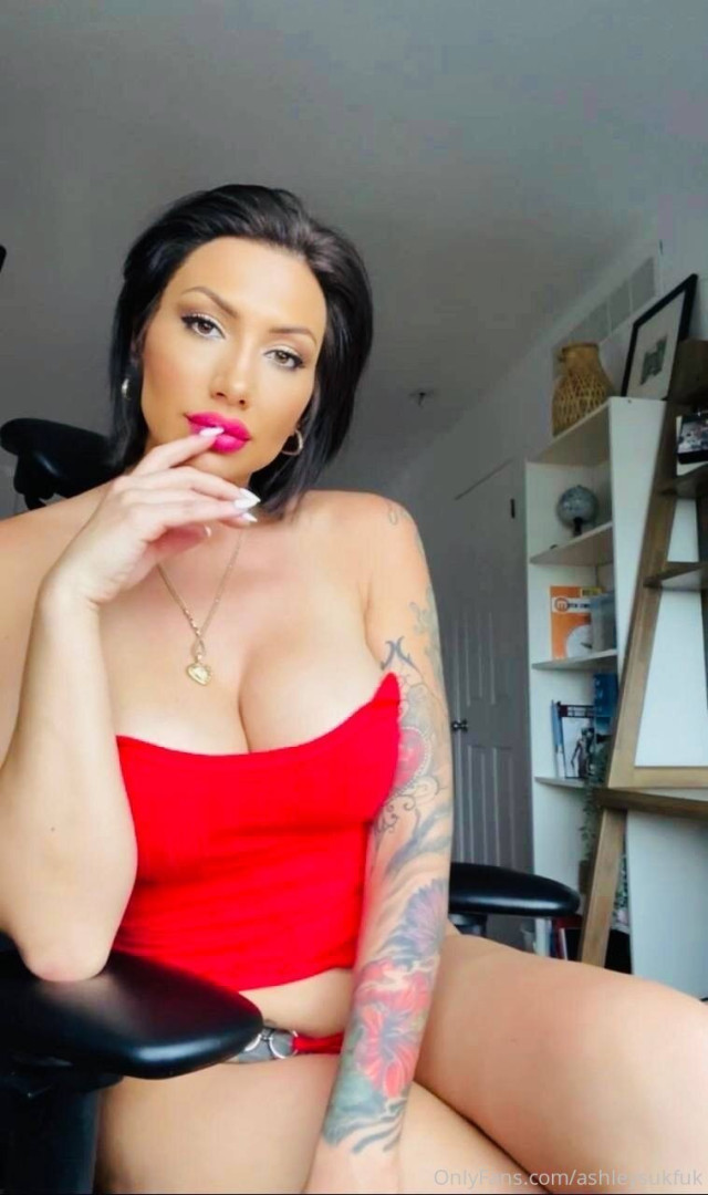 Photo by ashleysukfuk published on November 24,2023 10:31:15 - BestThots