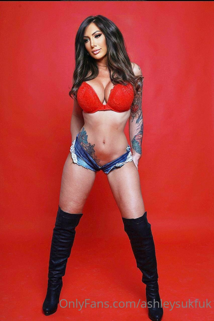 Photo by ashleysukfuk published on November 24,2023 10:33:16 - BestThots