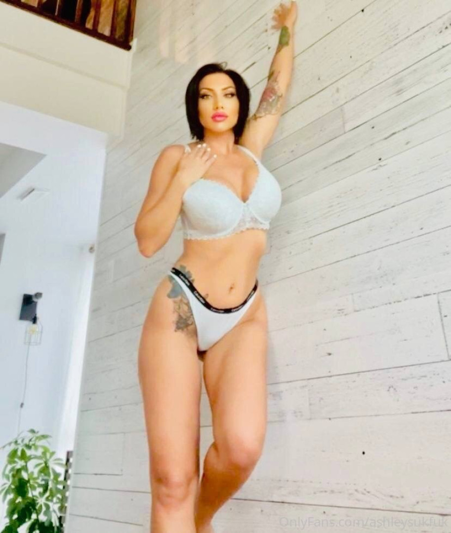 Photo by ashleysukfuk published on November 24,2023 10:33:32 - BestThots