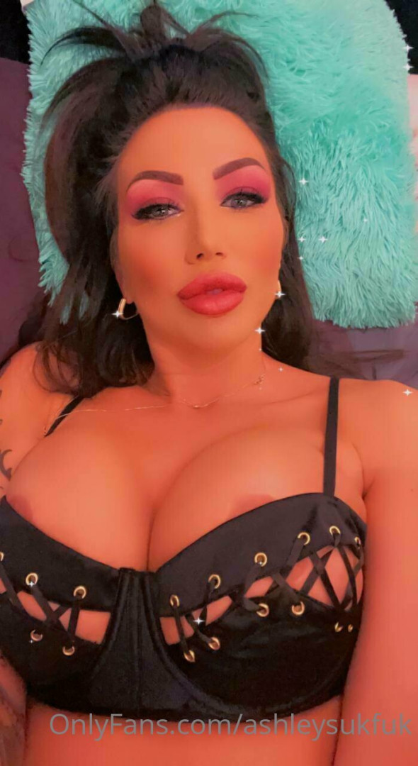 Photo by ashleysukfuk published on November 24,2023 10:39:06 - BestThots