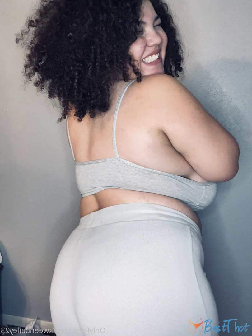 Photo by kweenbailey23 published on December 14,2024 03:07:54 - BestThots