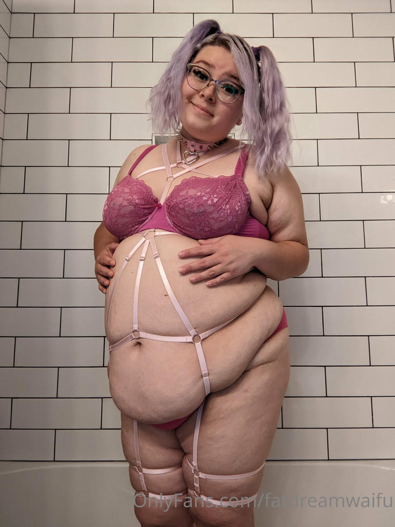 Photo by fatdreamwaifu published on October 16,2023 18:25:57 - BestThots