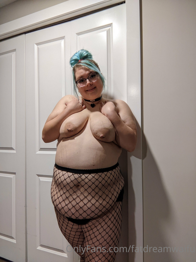 Photo by fatdreamwaifu published on October 16,2023 18:45:18 - BestThots