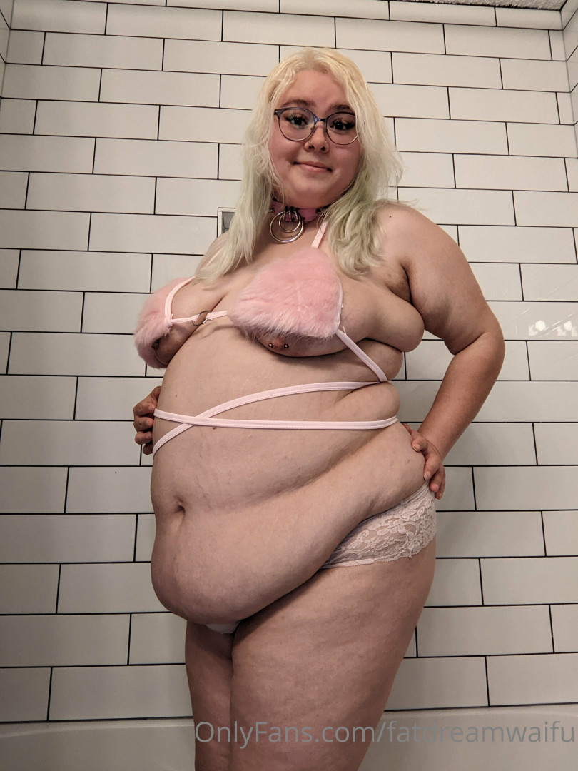 Photo by fatdreamwaifu published on October 16,2023 19:04:06 - BestThots