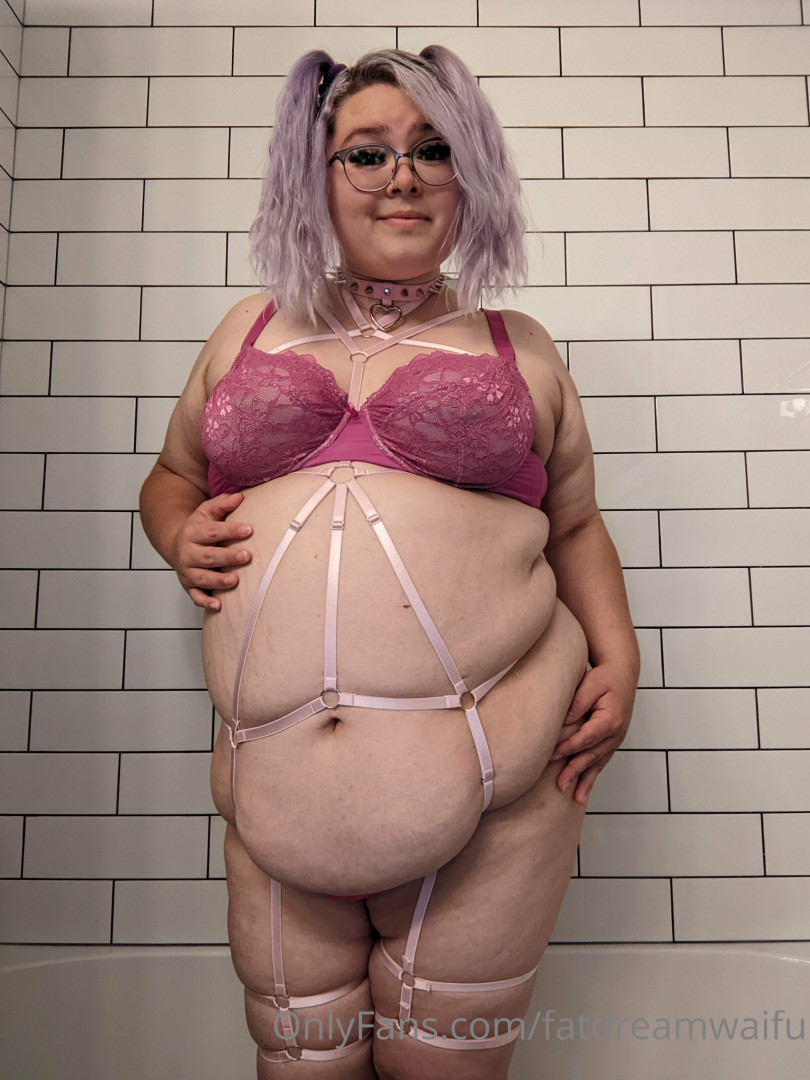 Photo by fatdreamwaifu published on October 16,2023 19:13:03 - BestThots