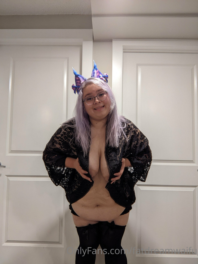Photo by fatdreamwaifu published on October 16,2023 19:27:56 - BestThots