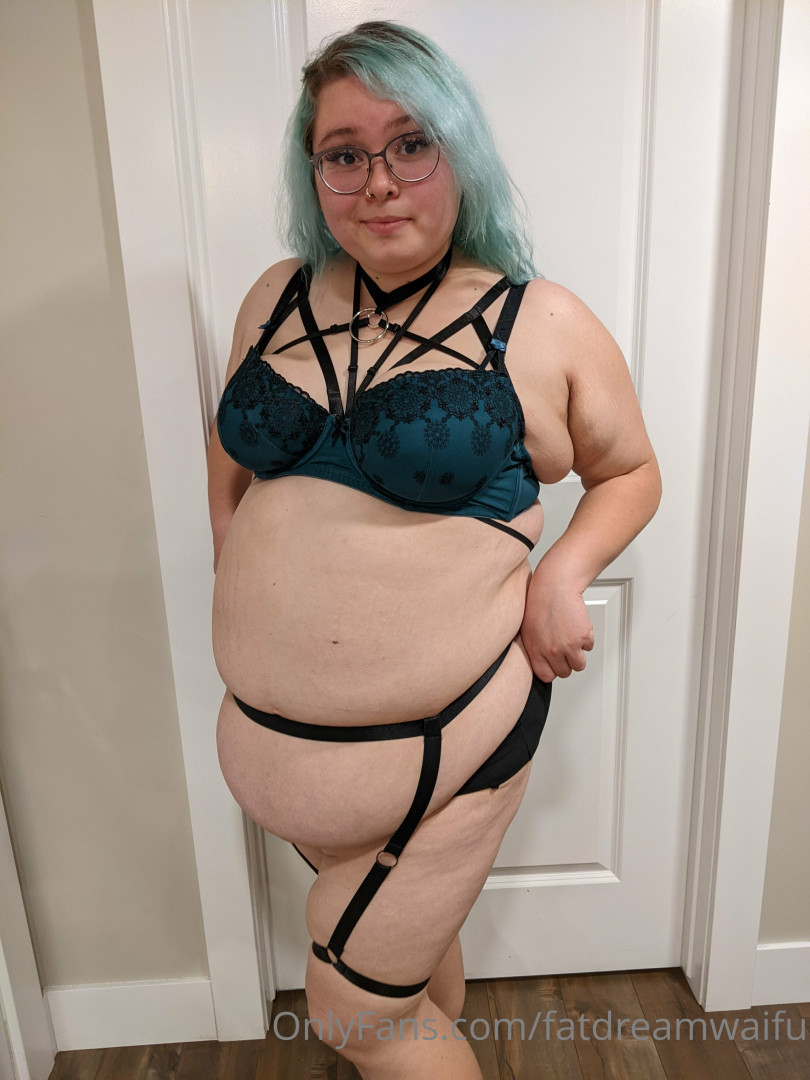 Photo by fatdreamwaifu published on October 16,2023 19:28:10 - BestThots